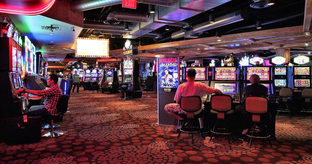 07 Las Vegas OYO Hotel and Casino, formerly known as Hooters Casino Las Vegas - slot