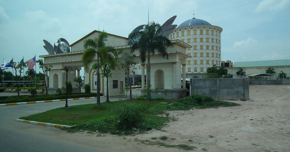 Casino hotel of Svay Rieng カンボジア南東部 国境の町スバイリエン州バベットのカジノホテル DSCF2255