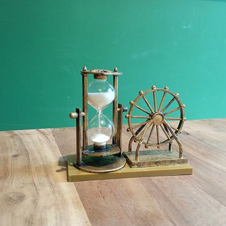 Photograph: Hourglass 1