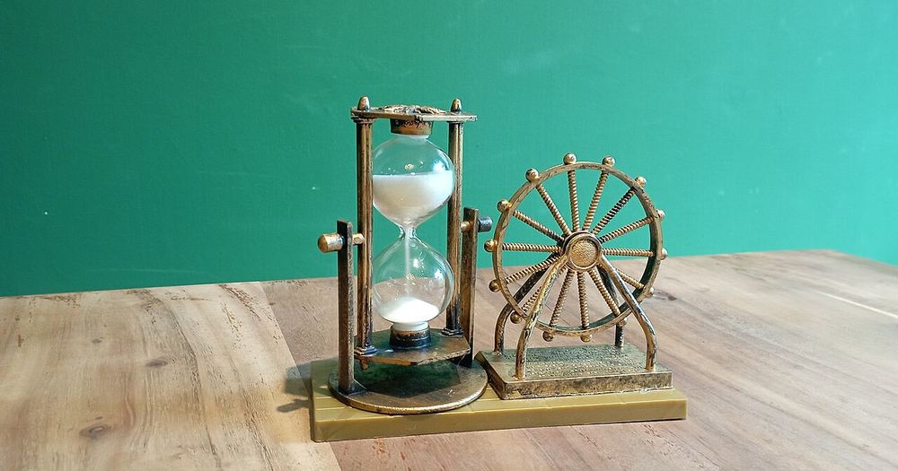 Photograph: Hourglass 1